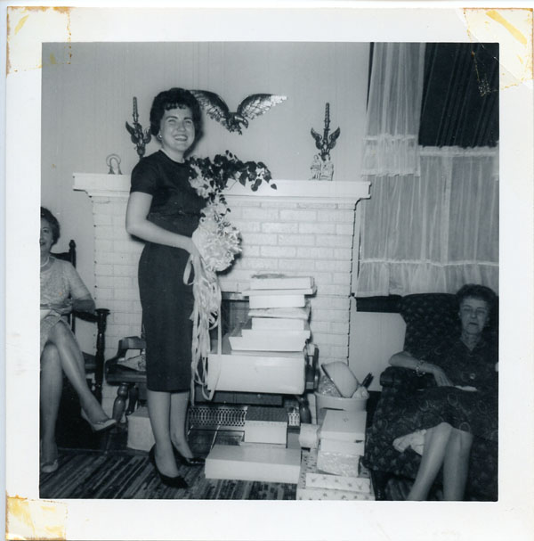 Suzanne Stratman with bouquet, 1961